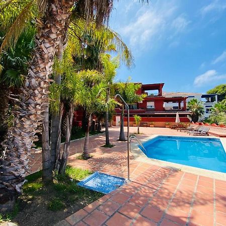 Villa En อัลมูเญการ์ ภายนอก รูปภาพ
