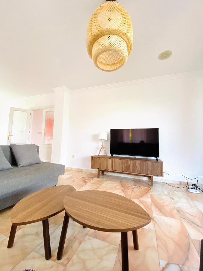 Villa En อัลมูเญการ์ ภายนอก รูปภาพ